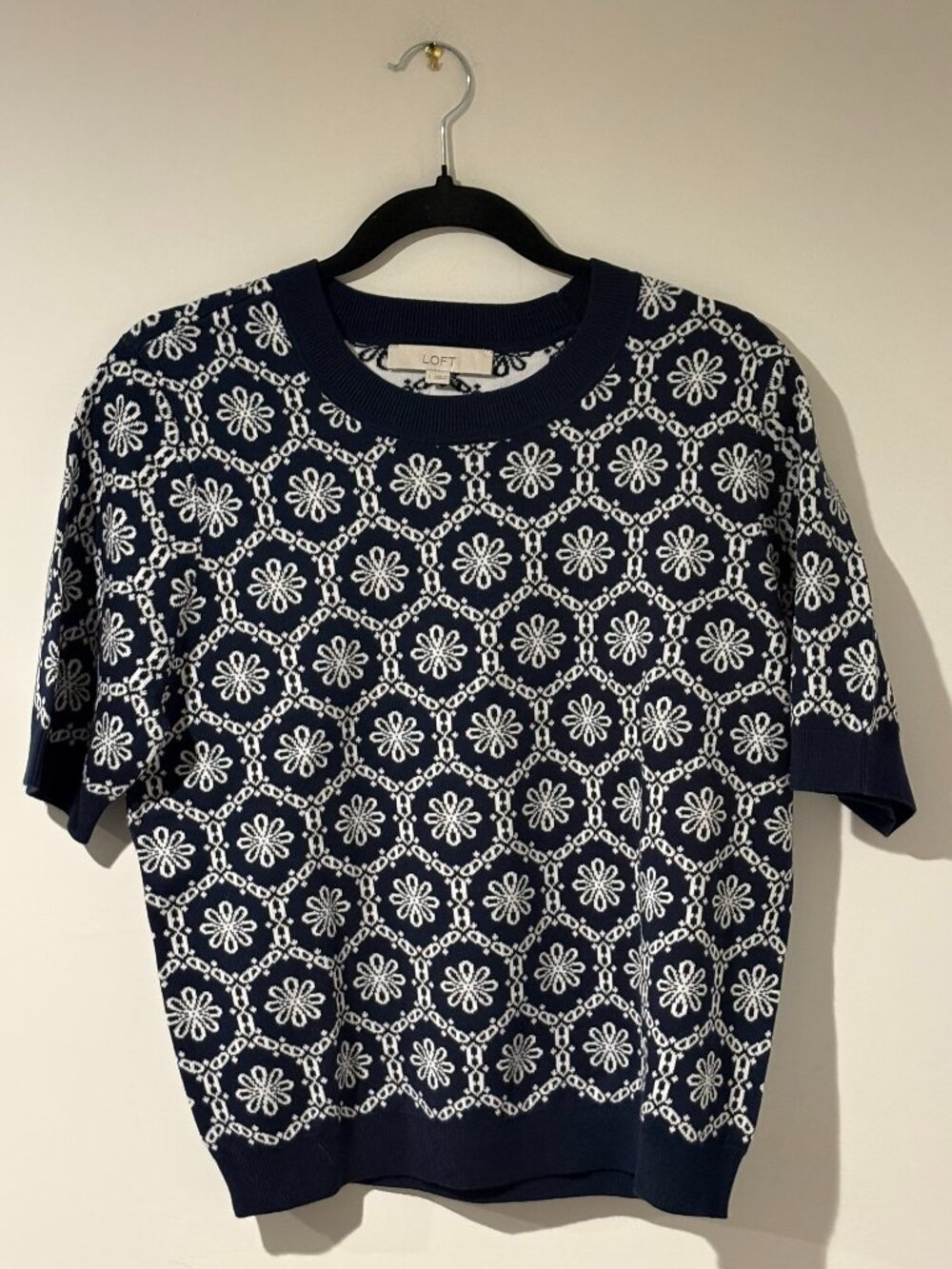 LOFT Short Sleeve Navy Floral Pattern Sweater Top